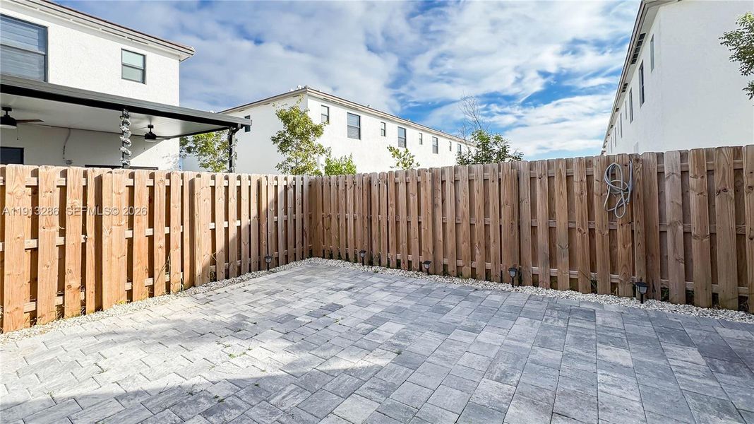 Exterior details and patio area of a home in , Miami (Image 21).