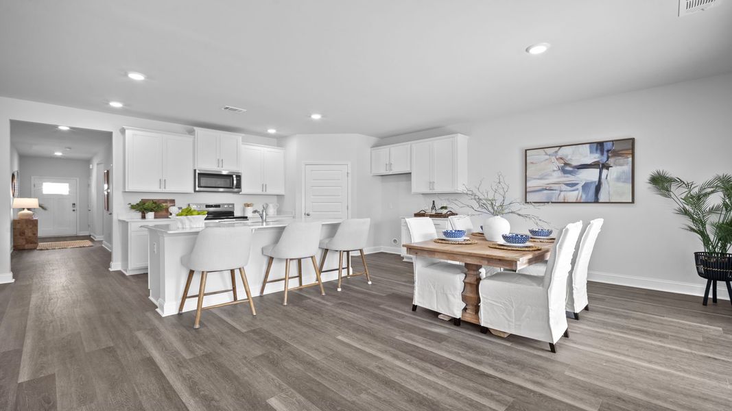 Representative furnished interior of a home built from the Cali by D.R. Horton in Rice Hope, Port Wentworth (Image 10).