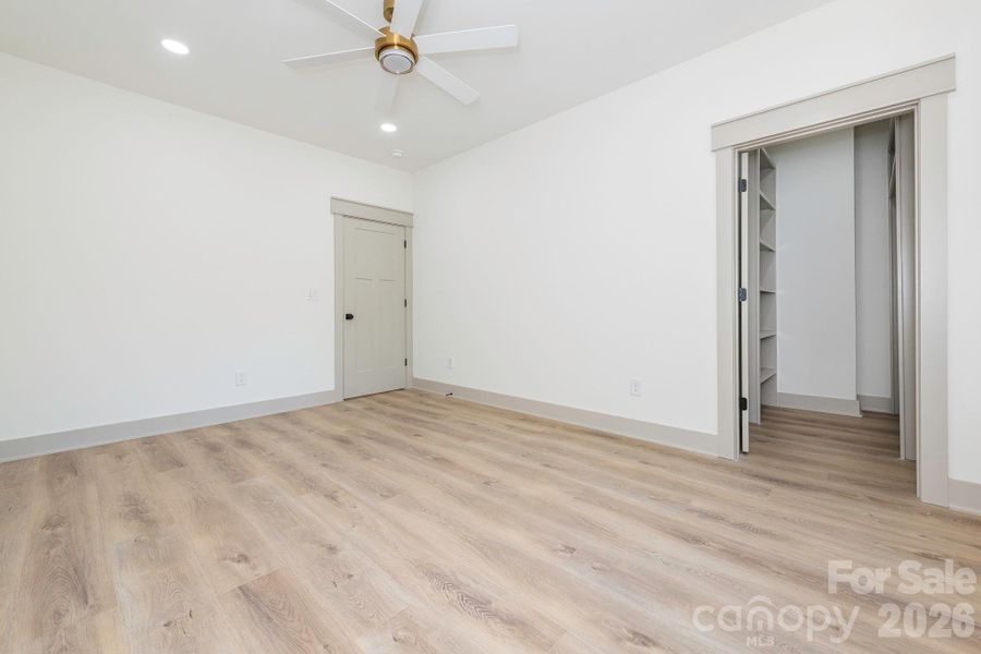 Spacious, unfurnished interior of a new home in , Charlotte (Image 20).