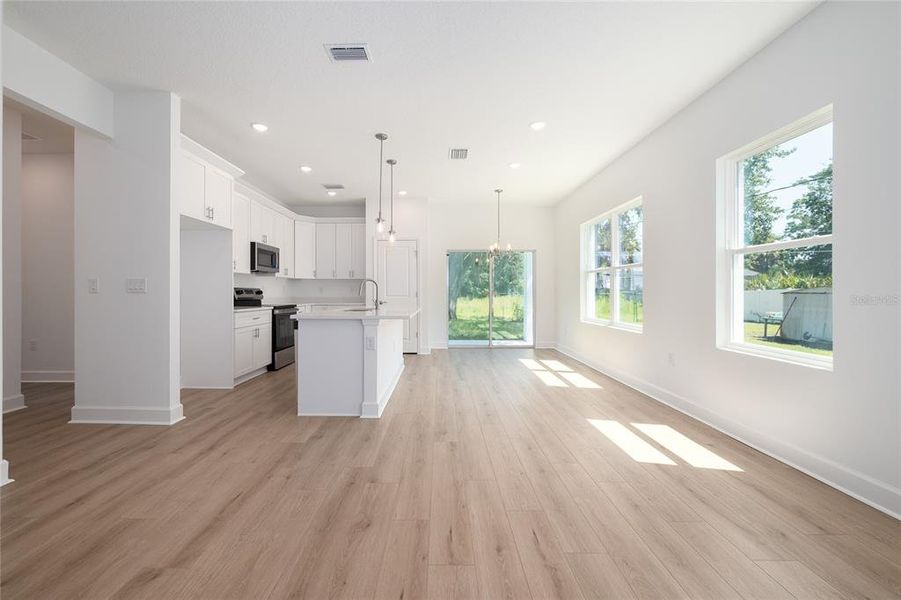 Spacious, unfurnished interior of a new home in , Sanford (Image 28).