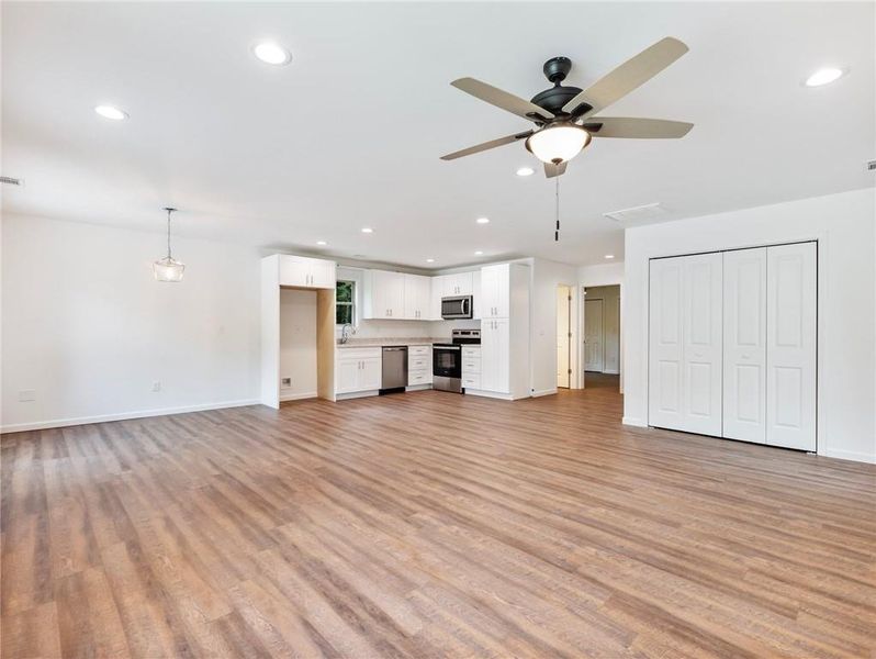 Spacious, unfurnished interior of a new home in , Murrayville (Image 20). Spacious, unfurnished interior of a new home in , Murrayville (Image 20).