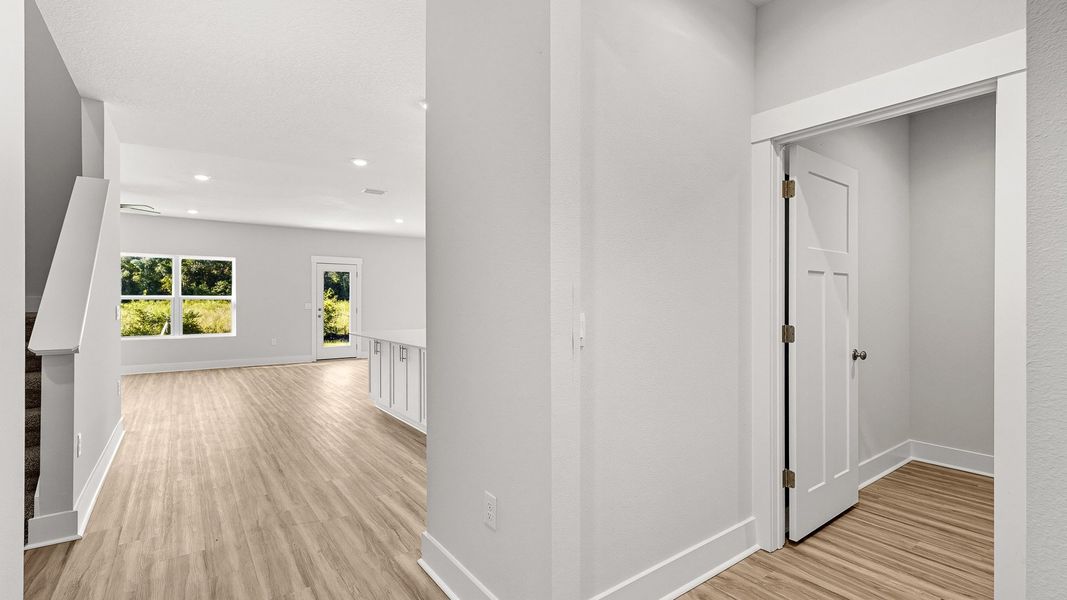 Representative unfurnished interior of a home built from the Embry by D.R. Horton in Ashton Park Phase III, Freeport (Image 15). Representative unfurnished interior of a home built from the Embry by D.R. Horton in Ashton Park Phase III, Freeport (Image 15).