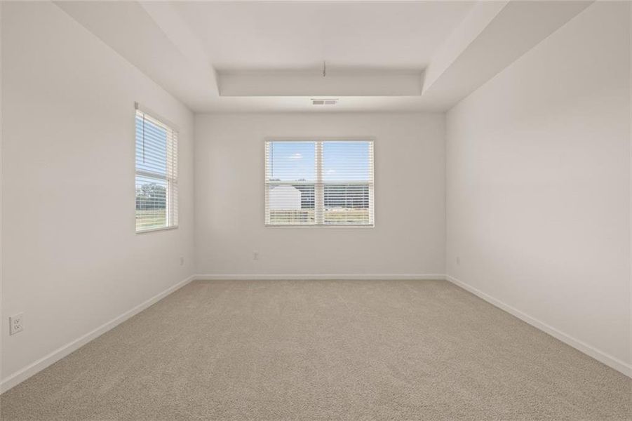 Spacious, unfurnished interior of a new home in Preserve at Dove Creek, Statham (Image 20).