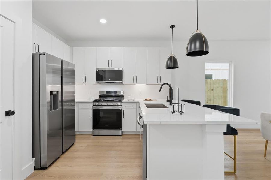 Furnished interior view inside a new home in , Dallas (Image 8).