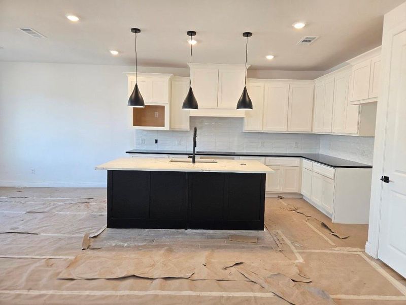 Furnished interior view inside a new home in Sienna 40', Missouri City (Image 27). Furnished interior view inside a new home in Sienna 40', Missouri City (Image 27).