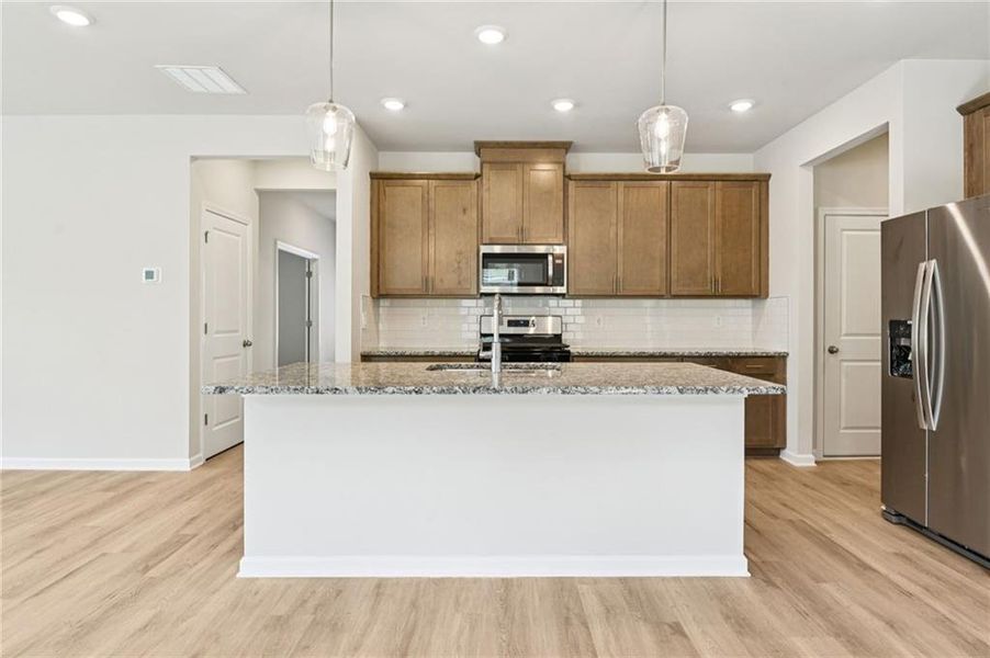 Furnished interior view inside a new home in Ivey Township, Dallas (Image 8).