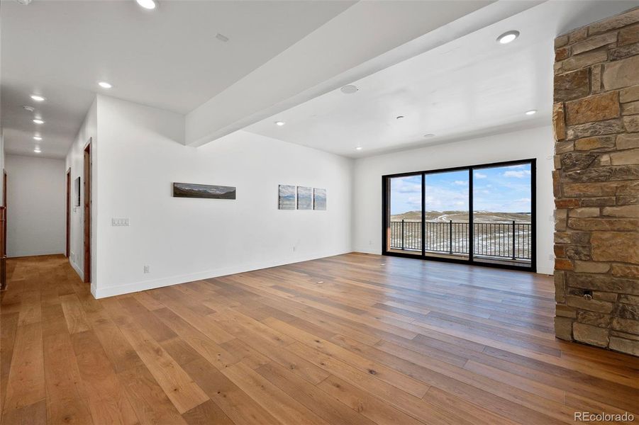Spacious, unfurnished interior of a new home in , Sedalia (Image 26).