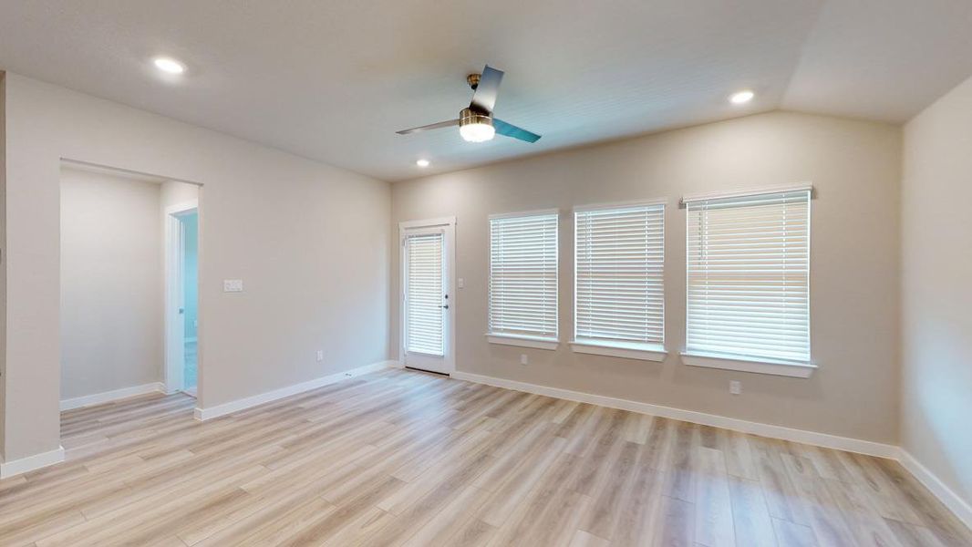 Unfurnished room with ceiling fan, light wood-style floors, and recessed lighting