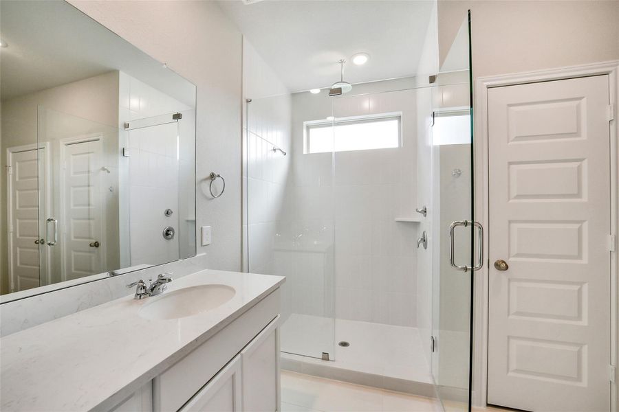 Furnished interior view inside a new home in Anderson Lake, Houston (Image 13).