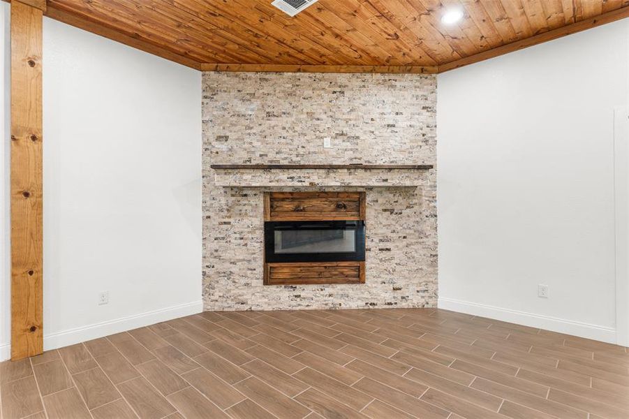 Spacious, unfurnished interior of a new home in , Robinson (Image 19).