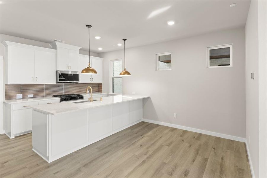 09. 2013 Aldrich - Dining