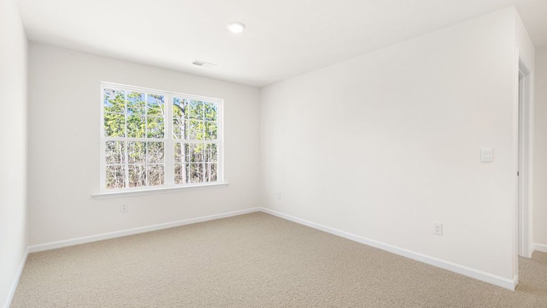 Spacious, unfurnished interior of a new home in Mason Ridge, Spring Lake (Image 46).