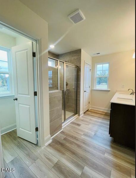 Screenshot 2025-11-03 121221