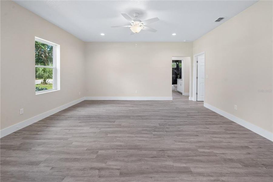 Spacious, unfurnished interior of a new home in , Trenton (Image 31).