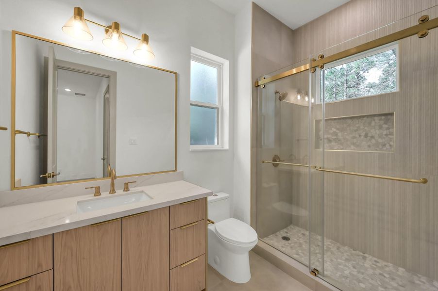 All secondary bedrooms have en-suite bathrooms for added privacy.