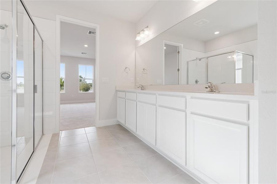 Furnished interior view inside a new home in Vistera of Venice – Cottage Series, Nokomis (Image 10).