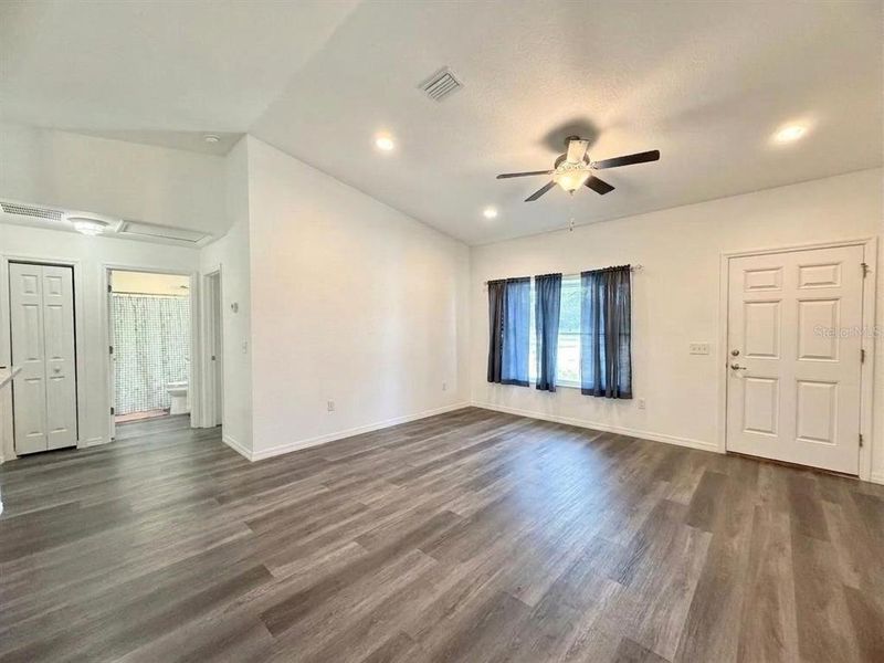 Spacious, unfurnished interior of a new home in , Ocklawaha (Image 15). Spacious, unfurnished interior of a new home in , Ocklawaha (Image 15).