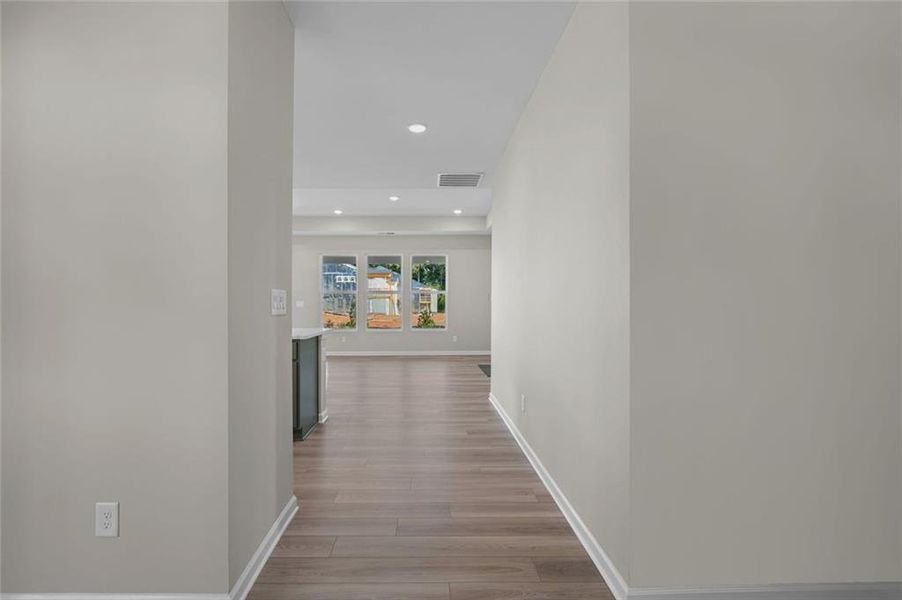 Spacious, unfurnished interior of a new home in Easton Park, Dallas (Image 35).