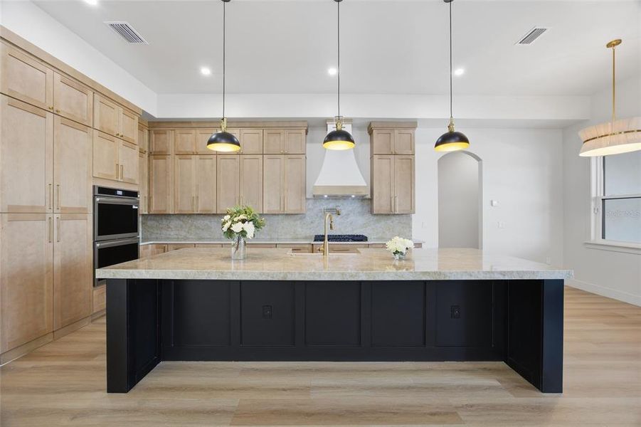 Furnished interior view inside a new home in , Plant City (Image 12).