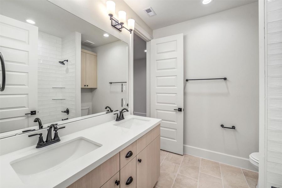 Furnished interior view inside a new home in , Houston (Image 11).