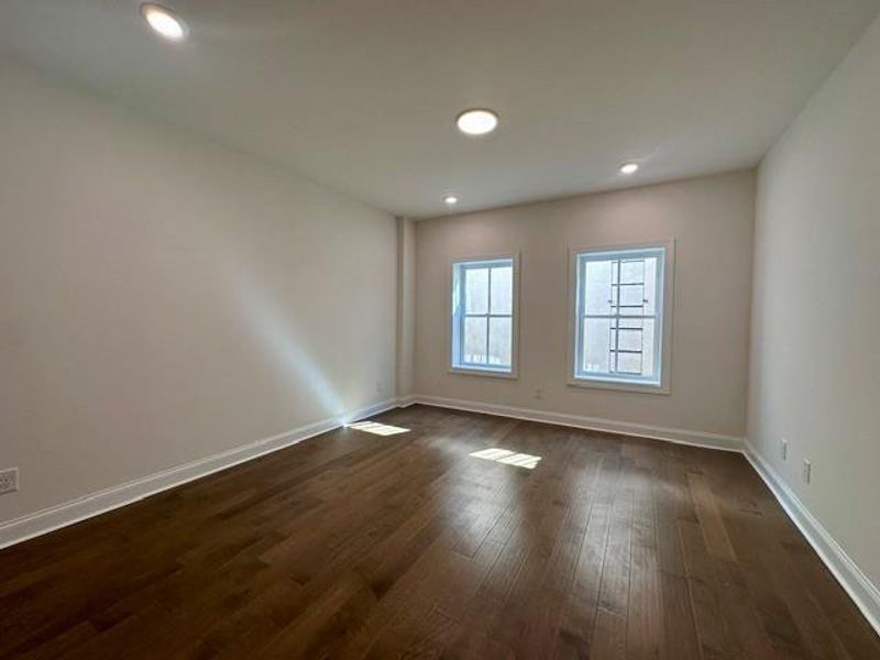Spacious, unfurnished interior of a new home in Ward's Crossing Townhomes, Johns Creek (Image 27). Spacious, unfurnished interior of a new home in Ward's Crossing Townhomes, Johns Creek (Image 27).