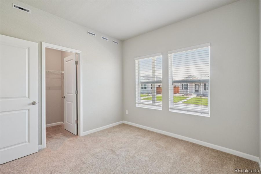 Image 28 of a home in Wolf Creek Run.