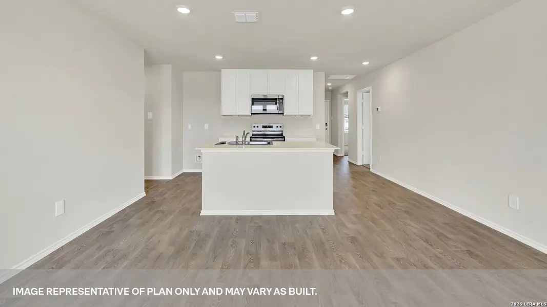 Furnished interior view inside a new home in , Luling (Image 6).