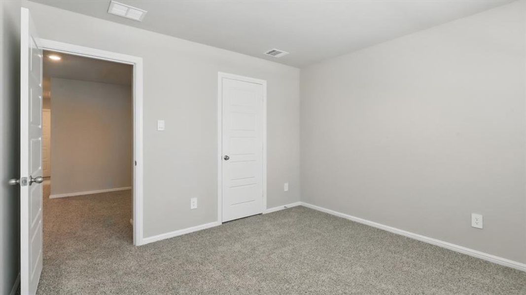 Spacious, unfurnished interior of a new home in Orchard Village, Fort Worth (Image 21). Spacious, unfurnished interior of a new home in Orchard Village, Fort Worth (Image 21).