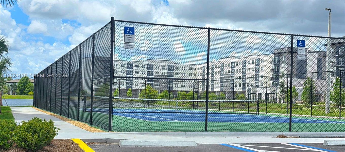 Community amenities in , Orlando (Image 39).