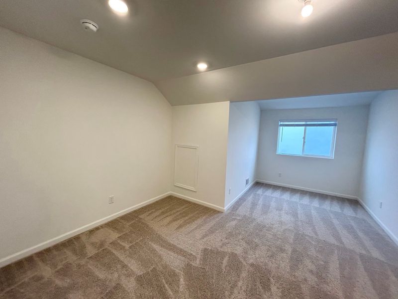 Spacious, unfurnished interior of a new home in Bristol Ridge Townhomes, Ann Arbor (Image 25). Spacious, unfurnished interior of a new home in Bristol Ridge Townhomes, Ann Arbor (Image 25).