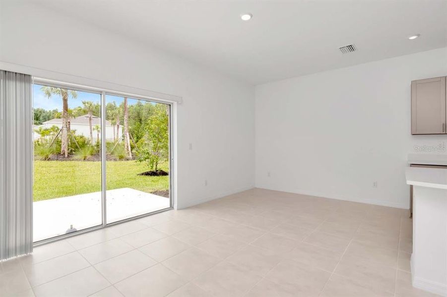 Spacious, unfurnished interior of a new home in , Wesley Chapel (Image 22).