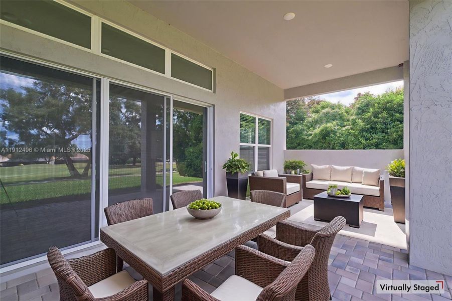 Exterior details and patio area of a home in , Hernando (Image 3).