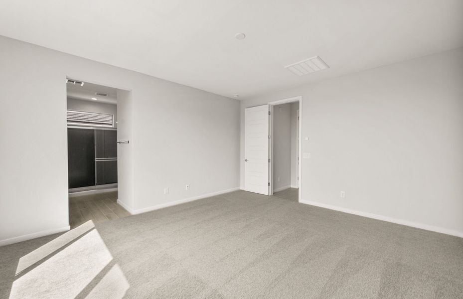 Spacious, unfurnished interior of a new home in Soleo, San Tan Valley (Image 22).
