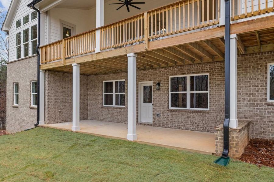 Exterior details and patio area of a home in White Post on Lake Lanier, Gainesville (Image 19). Exterior details and patio area of a home in White Post on Lake Lanier, Gainesville (Image 19).