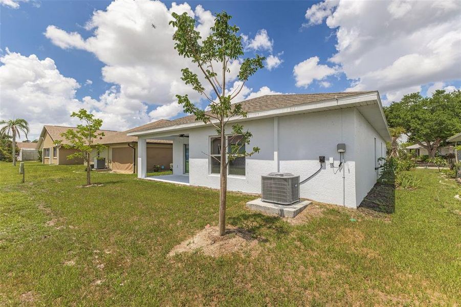Exterior details and patio area of a home in , Port Charlotte (Image 27).