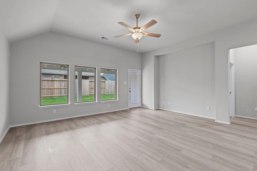 Spacious, unfurnished interior of a new home in , Spring (Image 20). Spacious, unfurnished interior of a new home in , Spring (Image 20).