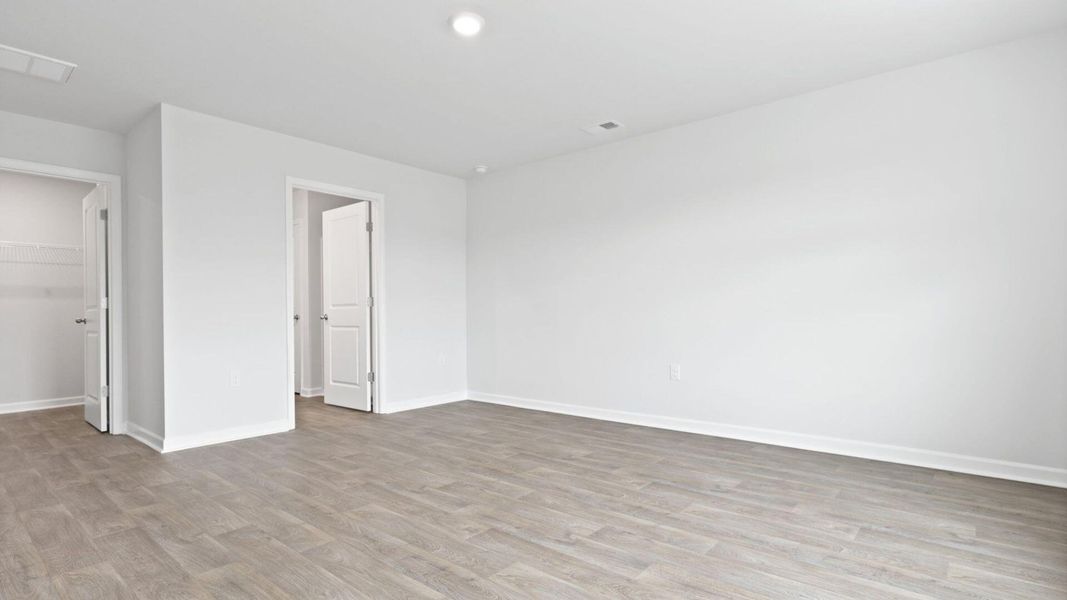 Spacious, unfurnished interior of a new home in Huggins Hill, Manning (Image 10).