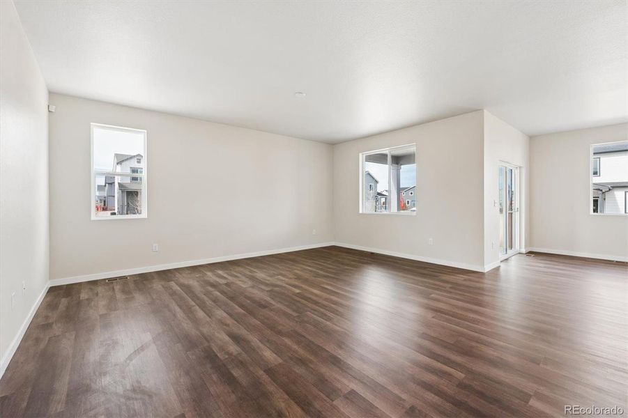 Spacious, unfurnished interior of a new home in Farmlore, Brighton (Image 16).