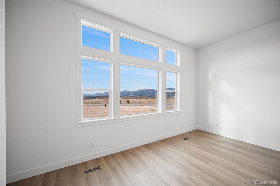 Spacious, unfurnished interior of a new home in Jackson Creek, Monument (Image 19).