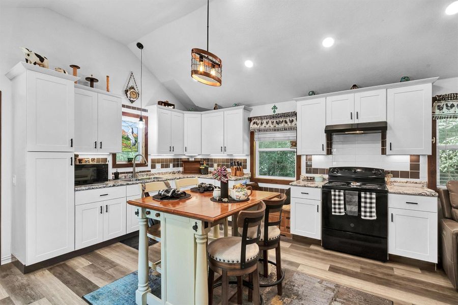 Furnished interior view inside a new home in , Livingston (Image 14).