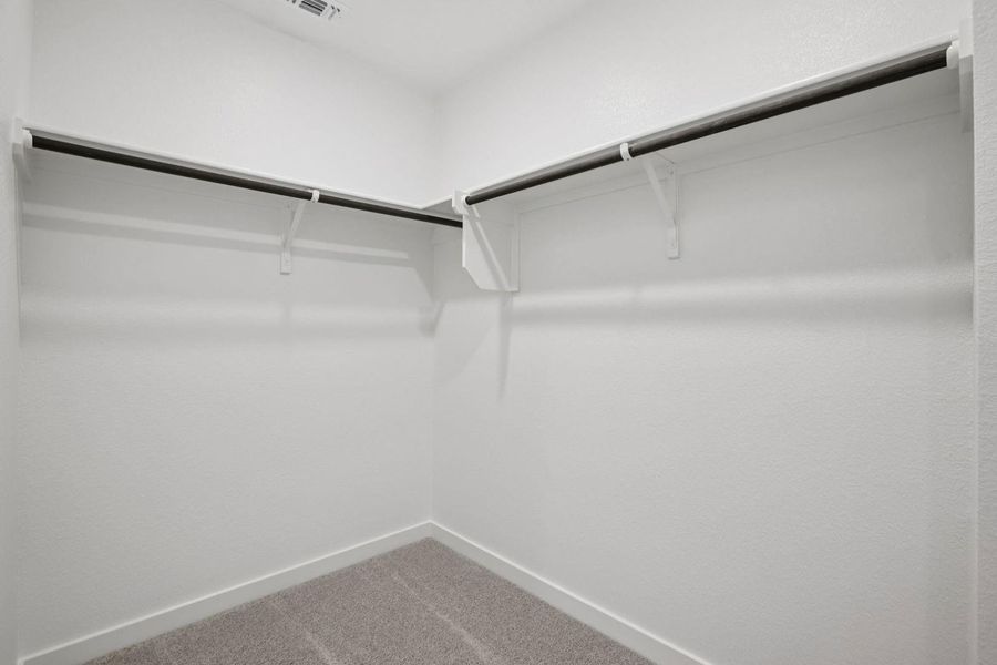 Spacious, unfurnished interior of a new home in Avery Centre, Round Rock (Image 19).