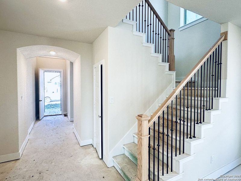 Image 17 of a home in Nopal Valley.