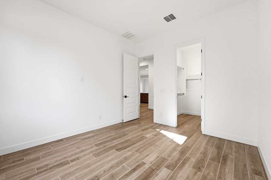 Spacious, unfurnished interior of a new home in Legado, Queen Creek (Image 24). Spacious, unfurnished interior of a new home in Legado, Queen Creek (Image 24).