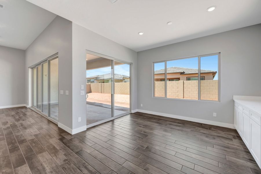 Spacious, unfurnished interior of a new home in Blossom Rock, Apache Junction (Image 28). Spacious, unfurnished interior of a new home in Blossom Rock, Apache Junction (Image 28).