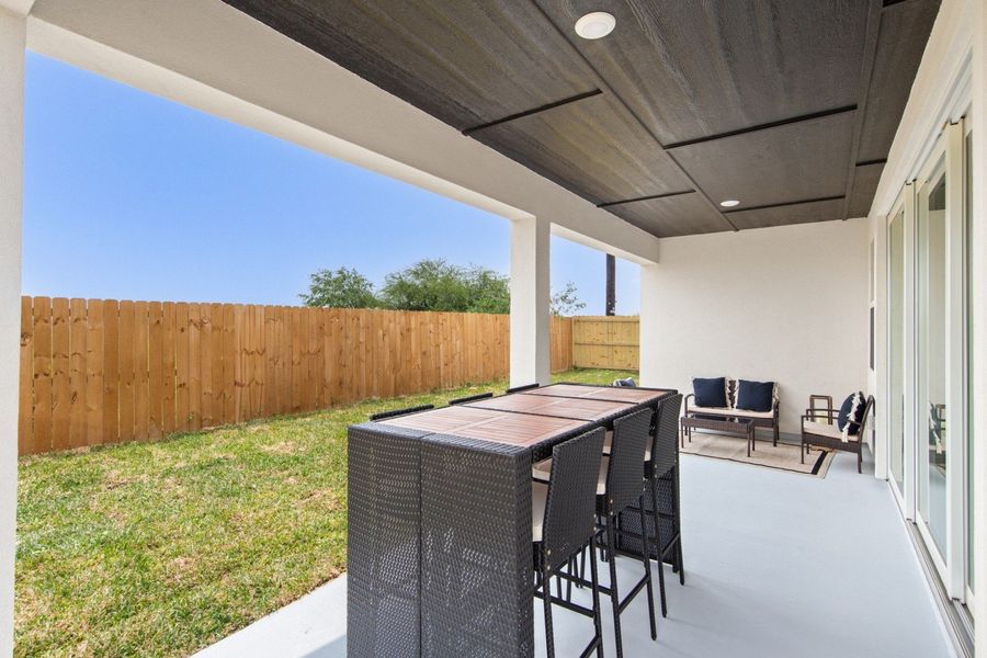 Exterior details and patio area of a home in Taylor Creek Village, Mcallen (Image 20).