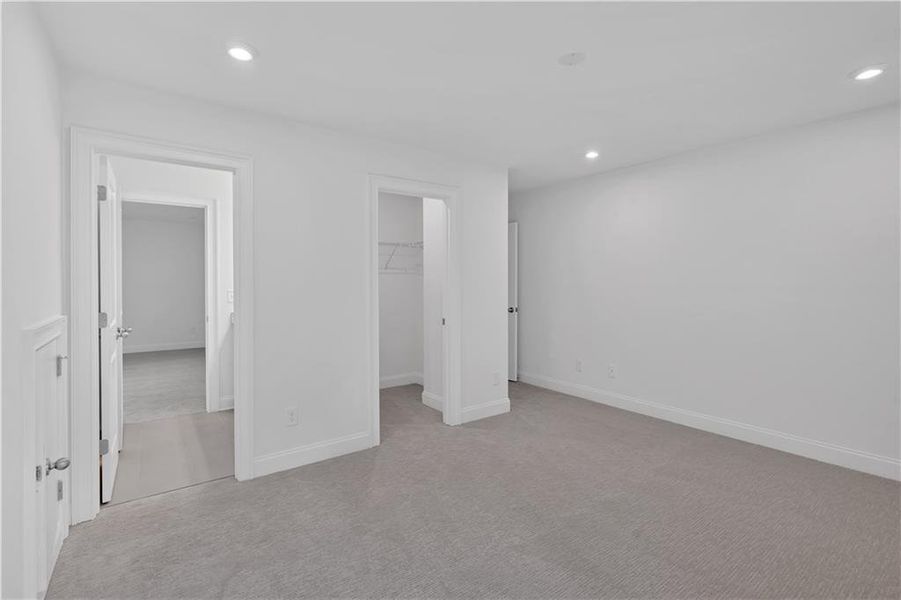 Spacious, unfurnished interior of a new home in Ford Landing, Acworth (Image 40).