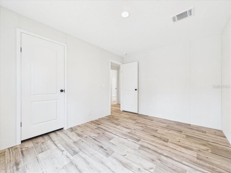 Spacious, unfurnished interior of a new home in , Hawthorne (Image 17).