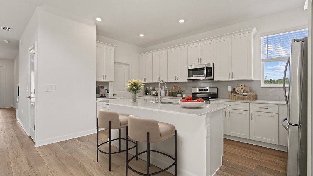 3014 Alexander Palm Kitchen 1of2 F1 7 28 25