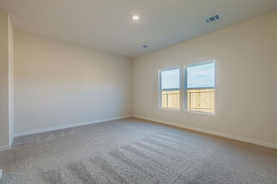 Spacious, unfurnished interior of a new home in Sperling Farms, Ferris (Image 12).