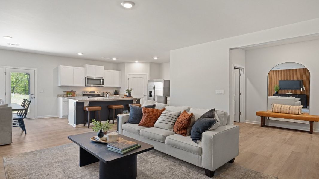 Representative furnished interior of a home built from the SUDBURY 24' TOWNHOME by D.R. Horton in Rolling Meadows, Jasper (Image 16).